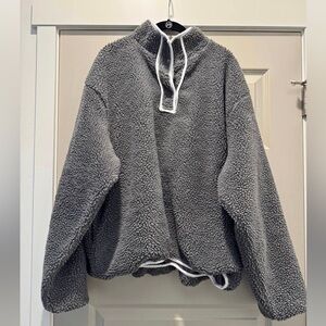 Parke Cozy Gray Sherpa Pullover Size L/ XL